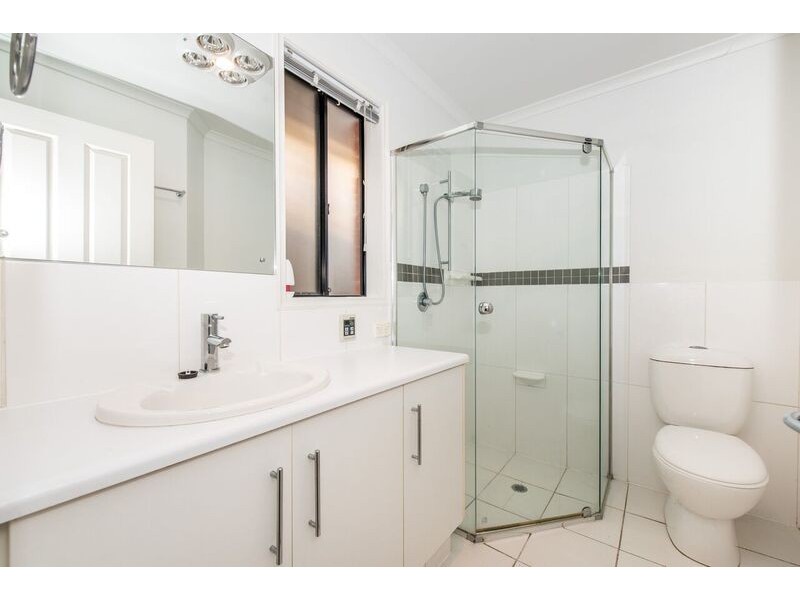 22 New York Rd, Aberfoyle Park SA 5159