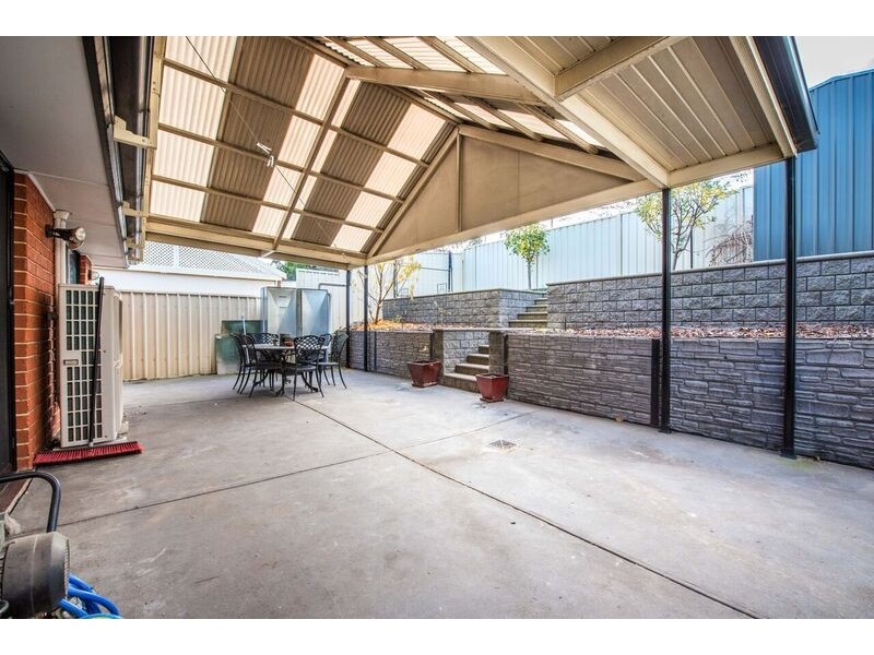 22 New York Rd, Aberfoyle Park SA 5159