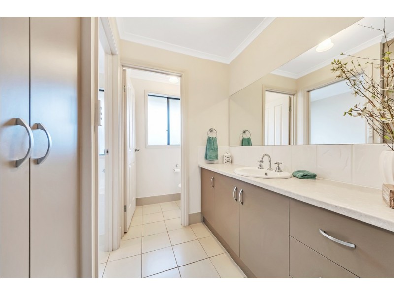 21 Sandy Lane, Hackham SA 5163