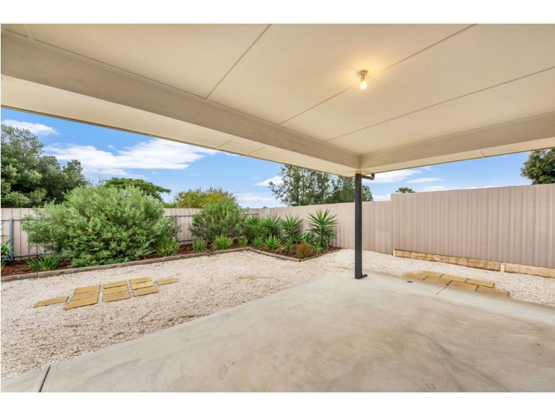 21 Sandy Lane, Hackham SA 5163