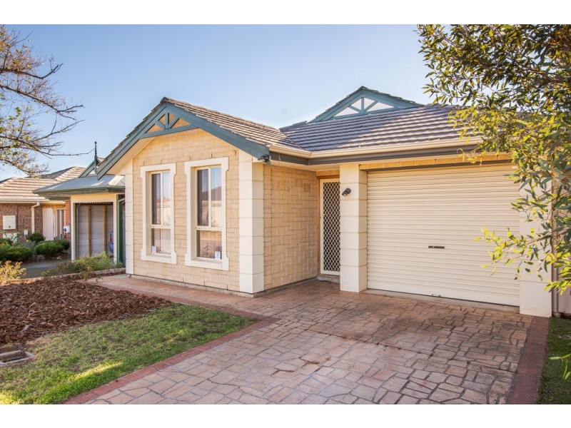 18 Windlass Square, Seaford Rise SA 5169