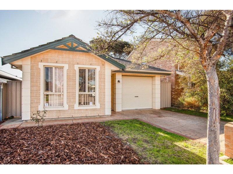 18 Windlass Square, Seaford Rise SA 5169