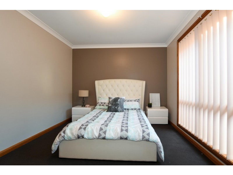 18 Windlass Square, Seaford Rise SA 5169
