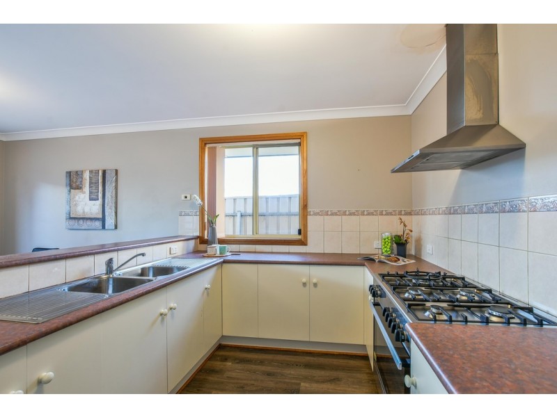 18 Windlass Square, Seaford Rise SA 5169