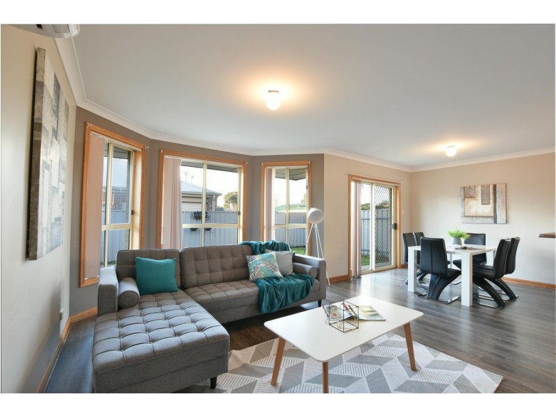 18 Windlass Square, Seaford Rise SA 5169