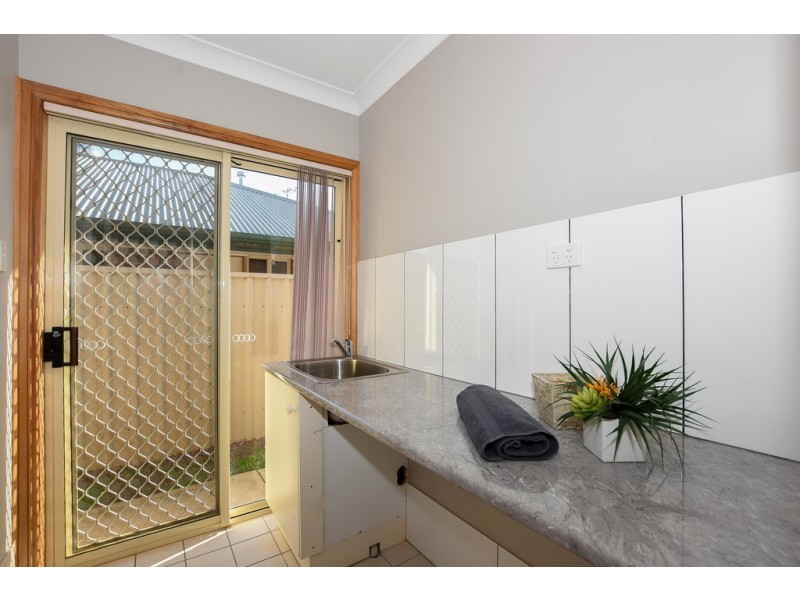 18 Windlass Square, Seaford Rise SA 5169