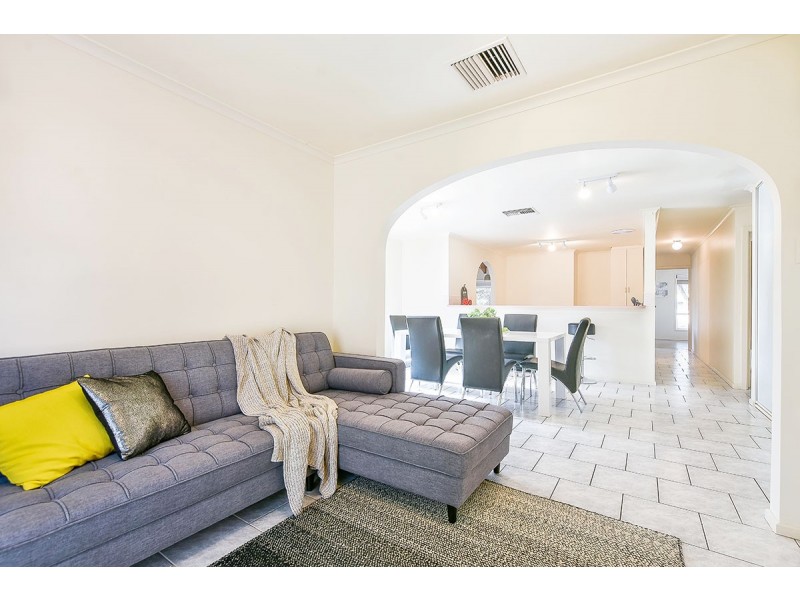 1 Nolan Court, Trott Park SA 5158