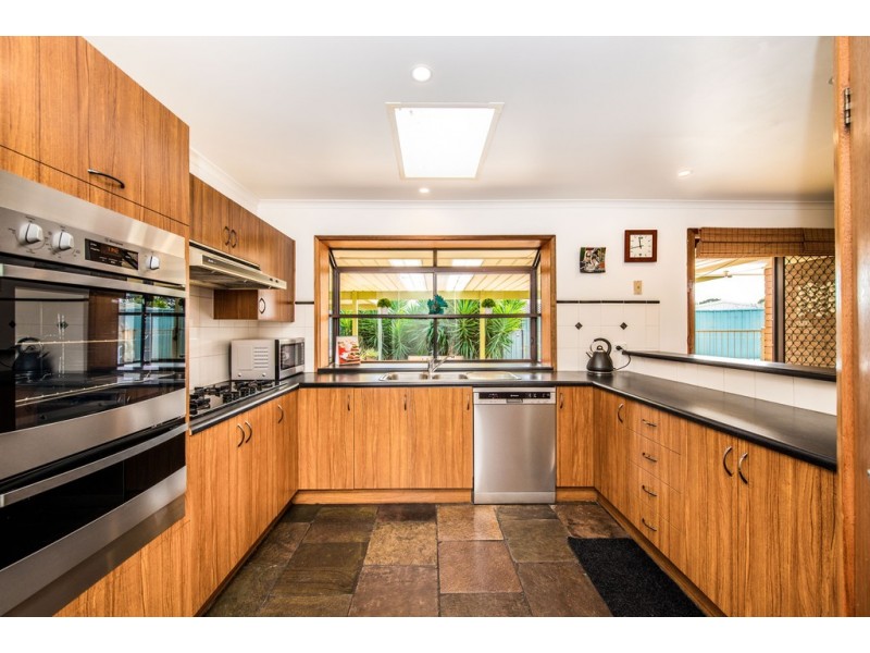 4 Greenlees Parade, Aldinga Beach SA 5173