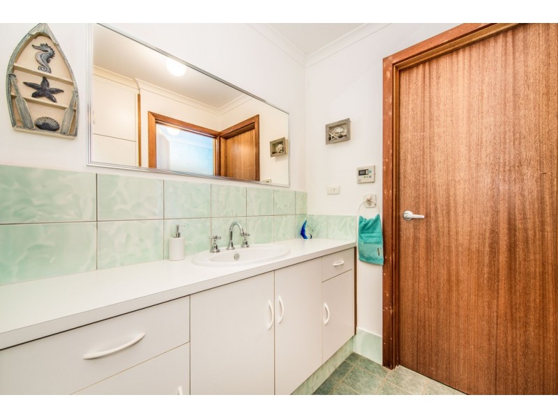 4 Greenlees Parade, Aldinga Beach SA 5173