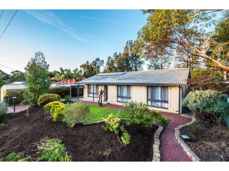 2 Vienna Avenue, Aberfoyle Park SA 5159