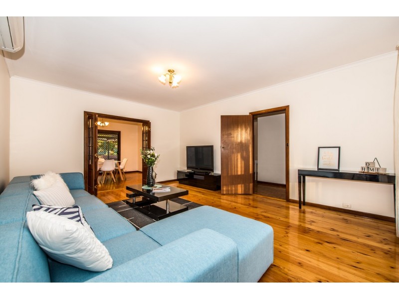 2 Vienna Avenue, Aberfoyle Park SA 5159