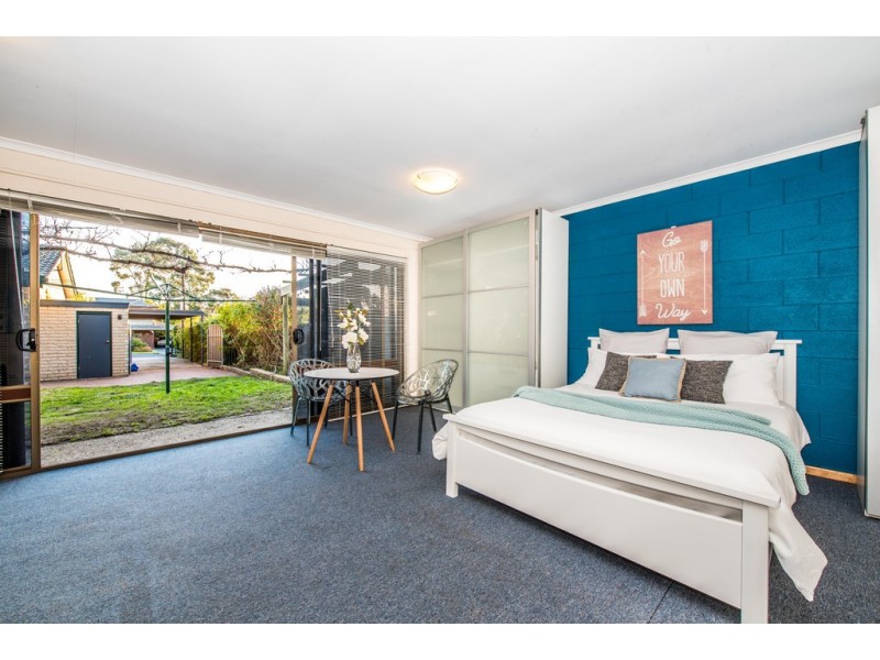 2 Vienna Avenue, Aberfoyle Park SA 5159