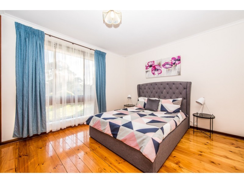 2 Vienna Avenue, Aberfoyle Park SA 5159