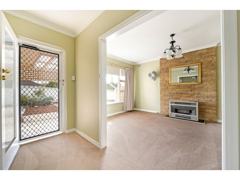 30 Kentwood Road, Morphett Vale SA 5162