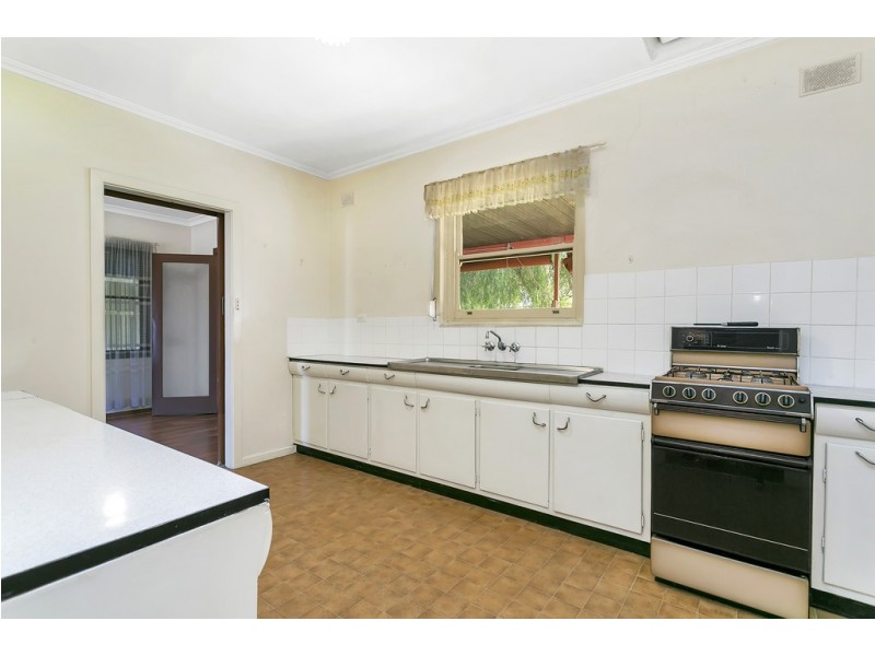 58 Mooringe Avenue, North Plympton SA 5037