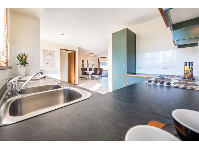 13 Reynell Road, Old Reynella SA 5161