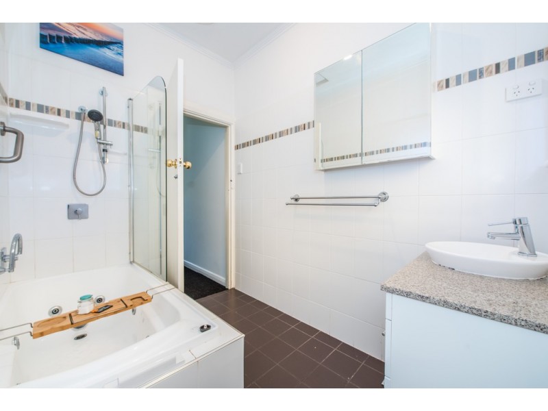 2/9 Newhaven Road, Glenelg North SA 5045