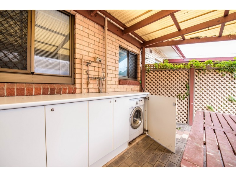 2/9 Newhaven Road, Glenelg North SA 5045