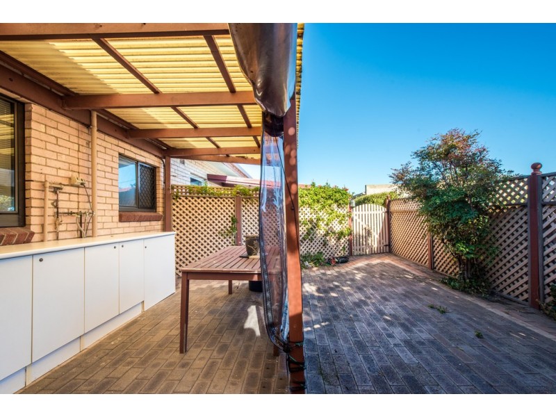 2/9 Newhaven Road, Glenelg North SA 5045
