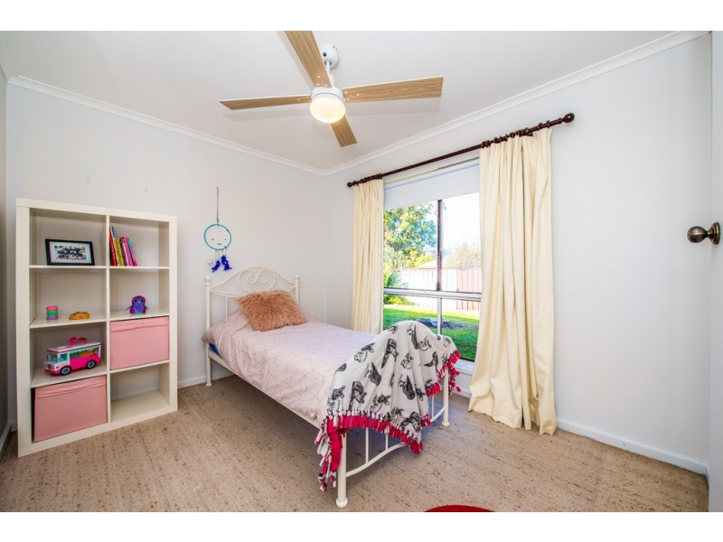 4 Rix Court, Trott Park SA 5158