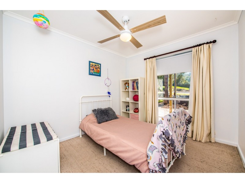 4 Rix Court, Trott Park SA 5158