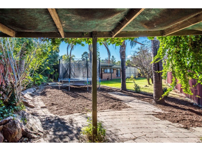4 Rix Court, Trott Park SA 5158