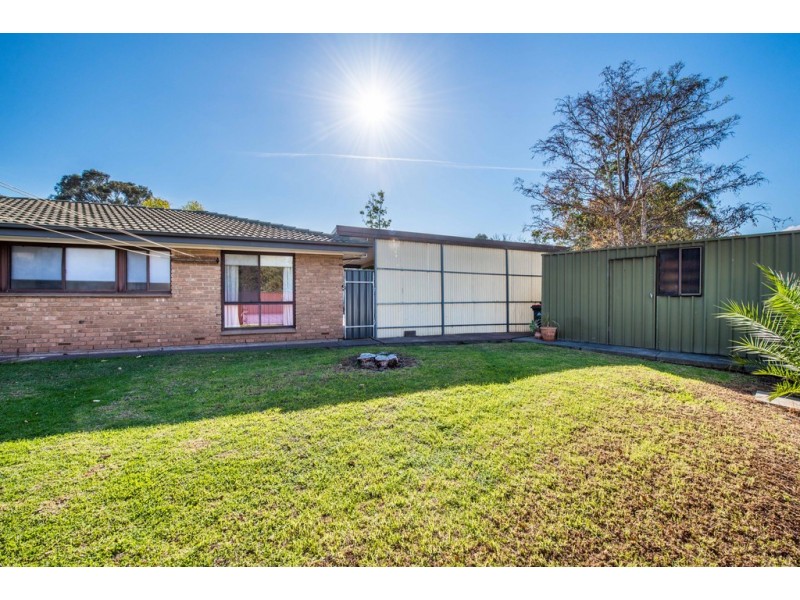 4 Rix Court, Trott Park SA 5158
