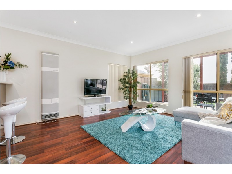 13D White Crescent, Seacombe Gardens SA 5047