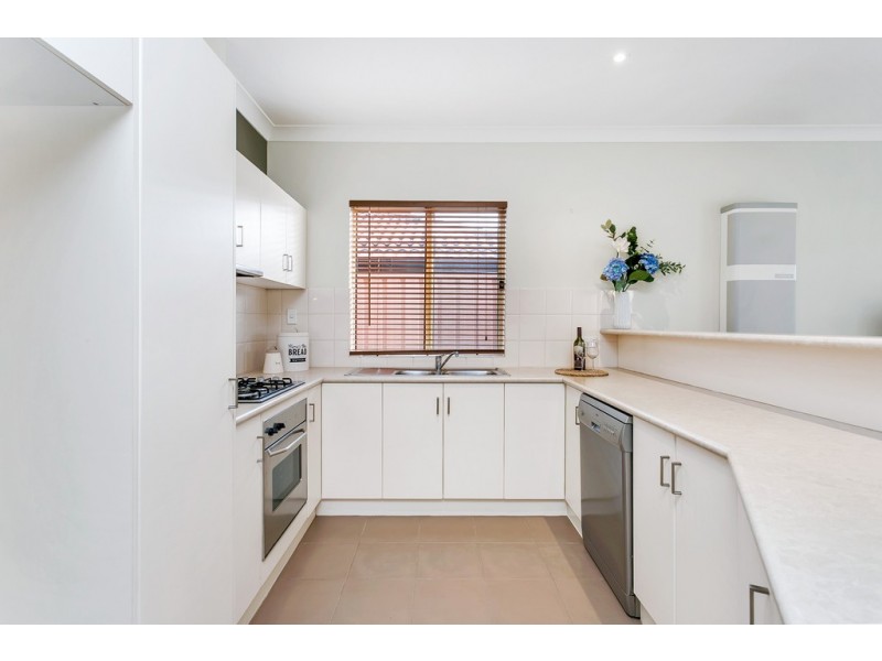 13D White Crescent, Seacombe Gardens SA 5047