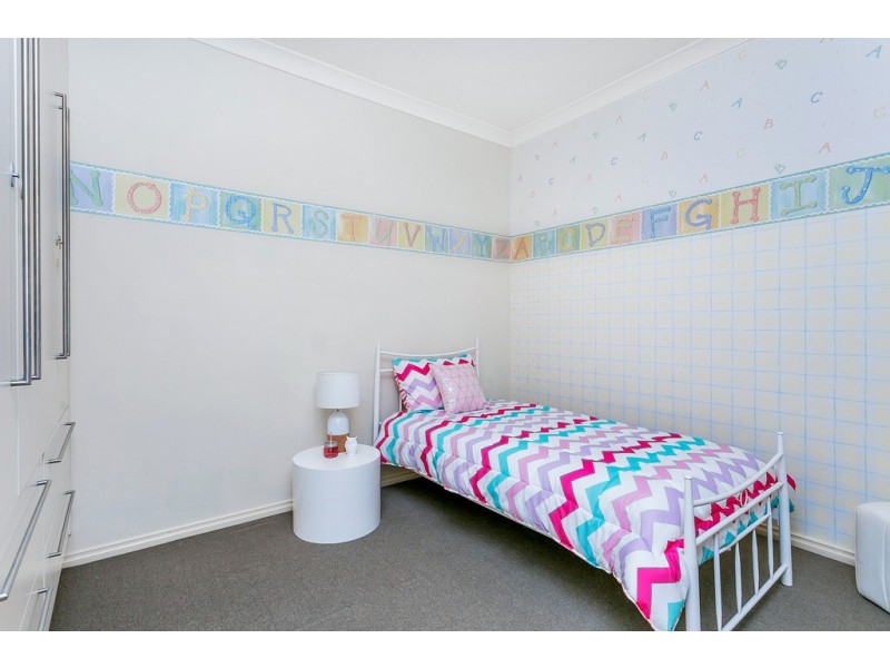 13D White Crescent, Seacombe Gardens SA 5047