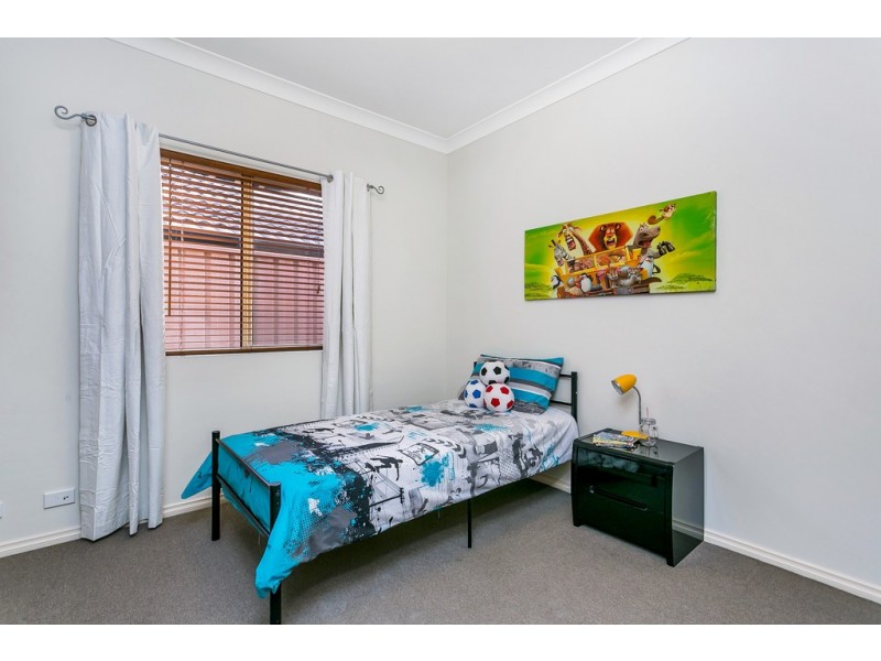 13D White Crescent, Seacombe Gardens SA 5047