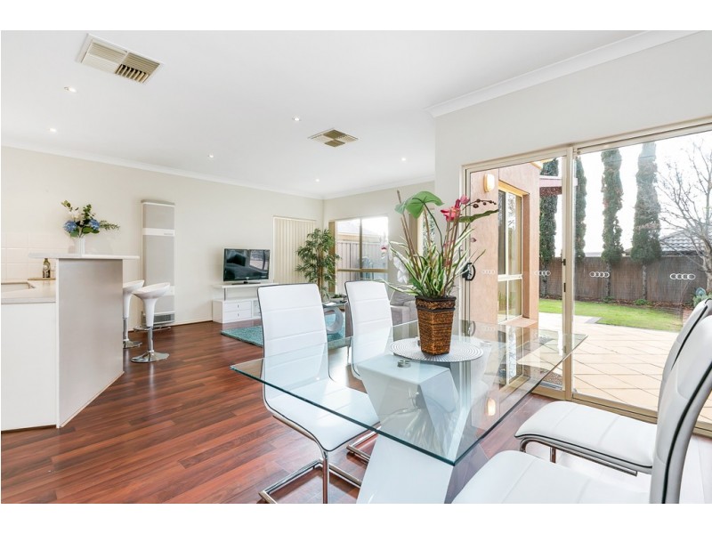 13D White Crescent, Seacombe Gardens SA 5047