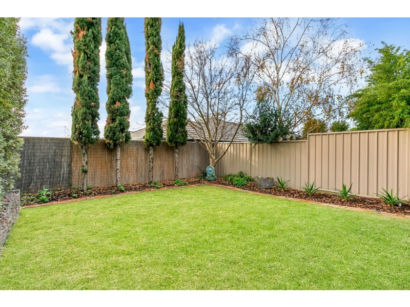 13D White Crescent, Seacombe Gardens SA 5047