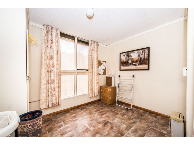 75 Teusner Drive, Morphett Vale SA 5162