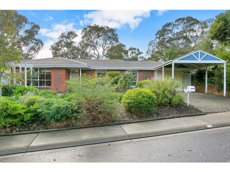 28 Lexcen Grove, Happy Valley SA 5159