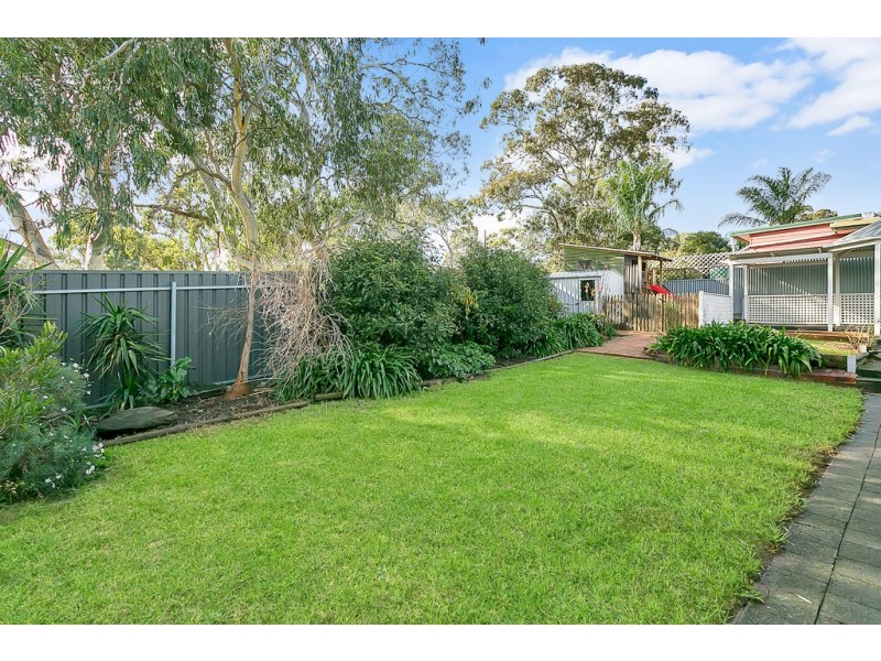 28 Lexcen Grove, Happy Valley SA 5159