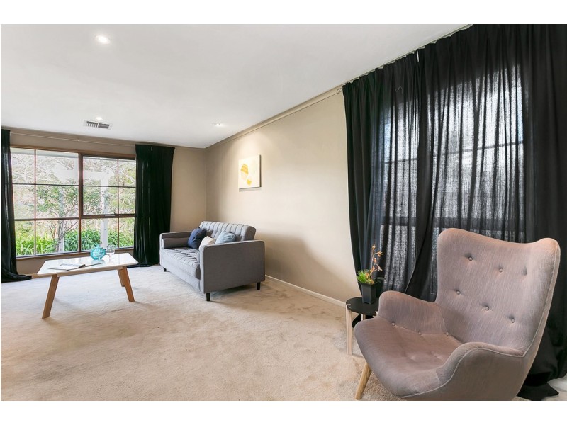 28 Lexcen Grove, Happy Valley SA 5159