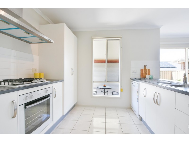 2 Orange Lane, Seaford Meadows SA 5169