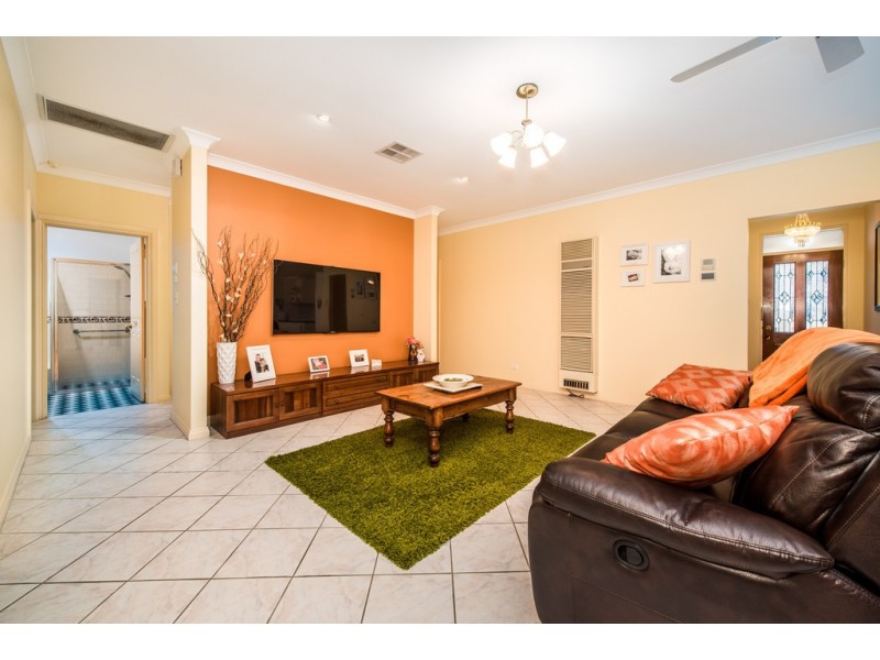 23 Balara Crescent, Flagstaff Hill SA 5159