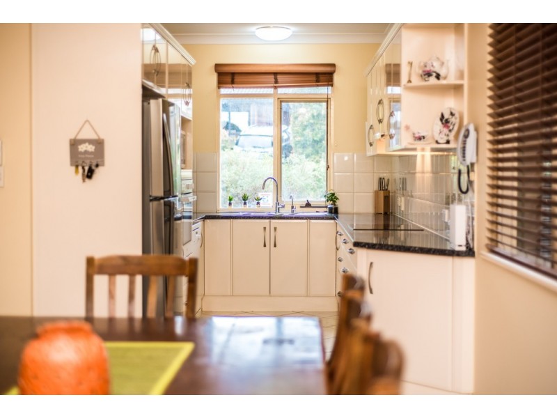 23 Balara Crescent, Flagstaff Hill SA 5159