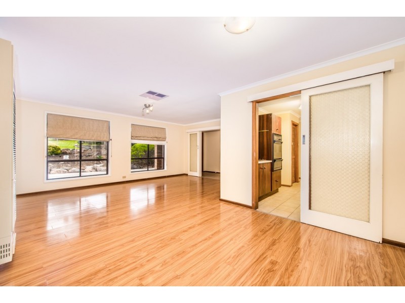 7 Ash Street, Aberfoyle Park SA 5159