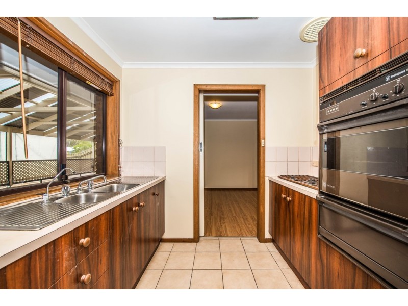7 Ash Street, Aberfoyle Park SA 5159