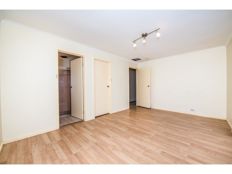 7 Ash Street, Aberfoyle Park SA 5159