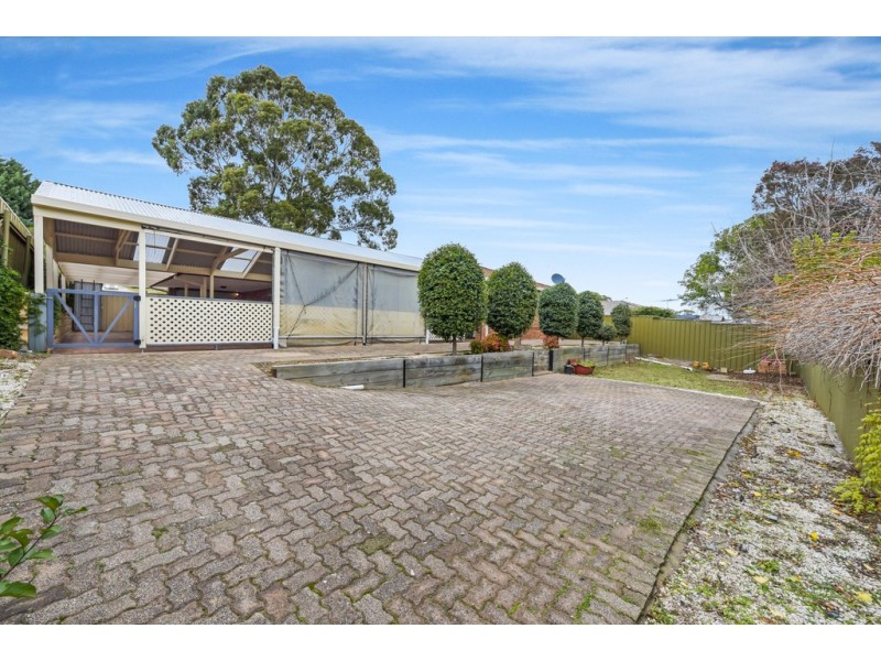 7 Ash Street, Aberfoyle Park SA 5159