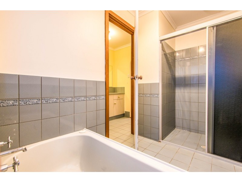 7 Ash Street, Aberfoyle Park SA 5159