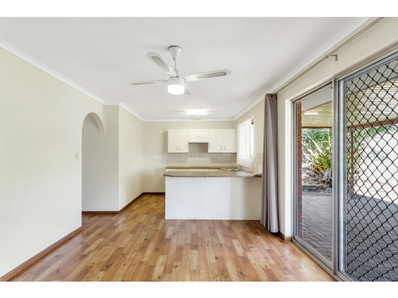 32 Thomas Crescent, Reynella SA 5161