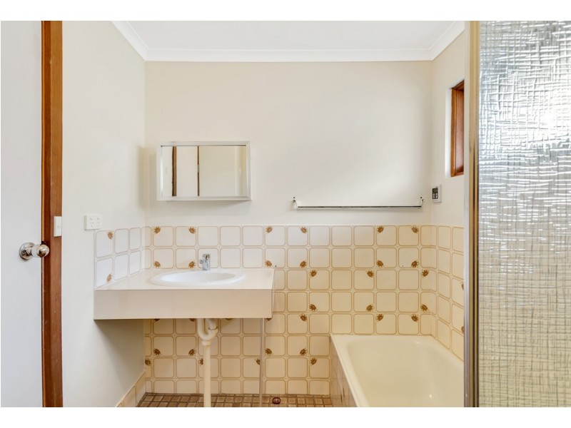 32 Thomas Crescent, Reynella SA 5161