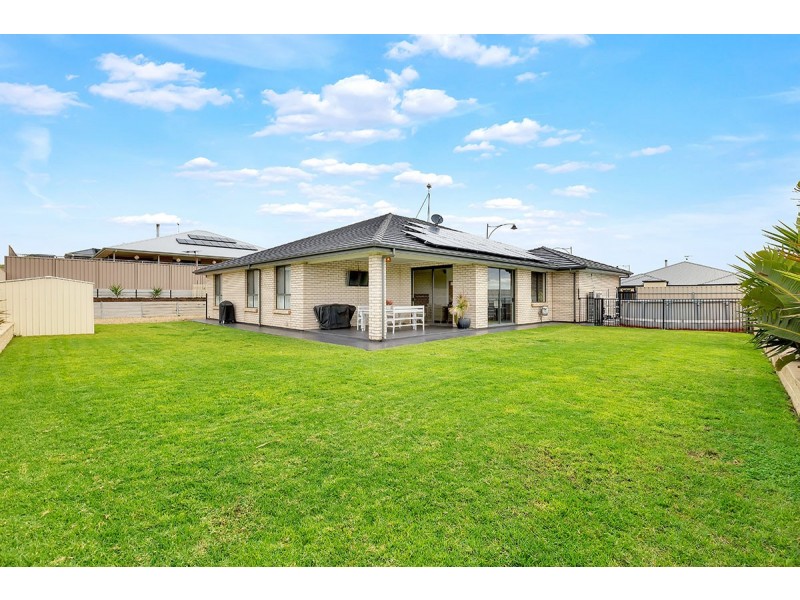 23 Beachport Road, Seaford Rise SA 5169