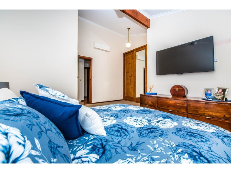 28 Monaco Circuit, Aberfoyle Park SA 5159