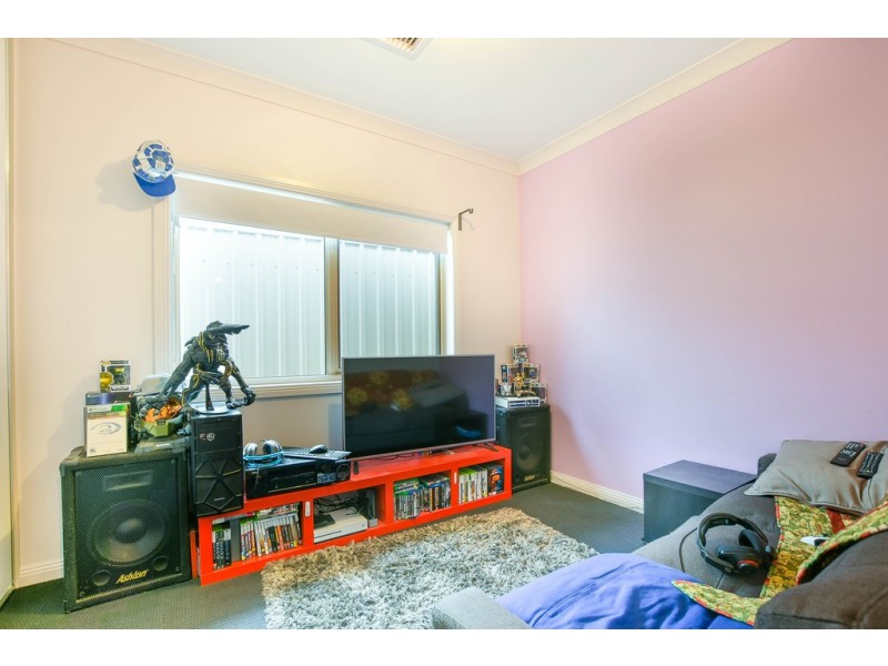 41 Russell Avenue, Seacombe Gardens SA 5047